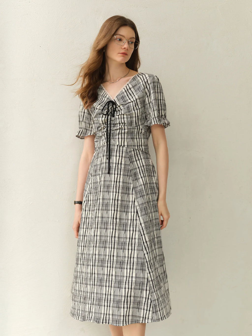 DUSHU Plus Size Contrast Color Pleated Plaid Dress 2025 Summer Lace V-neck French Elegant Style Mid-length Dress