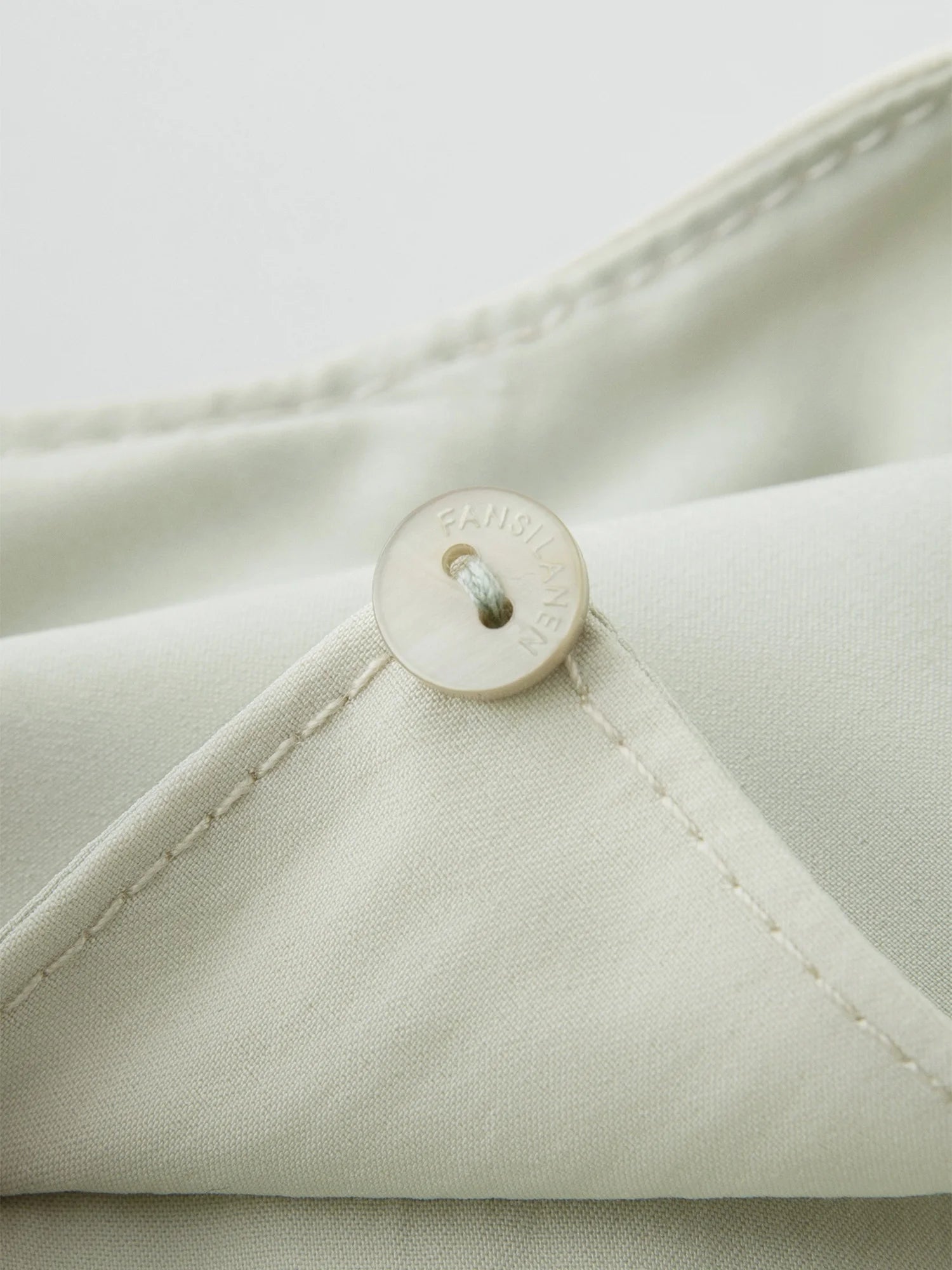 ZIQIAO Workplace Simple Commuting Waist Dress Women 2025 Summer New Green Slim Temperament Vest Skirt