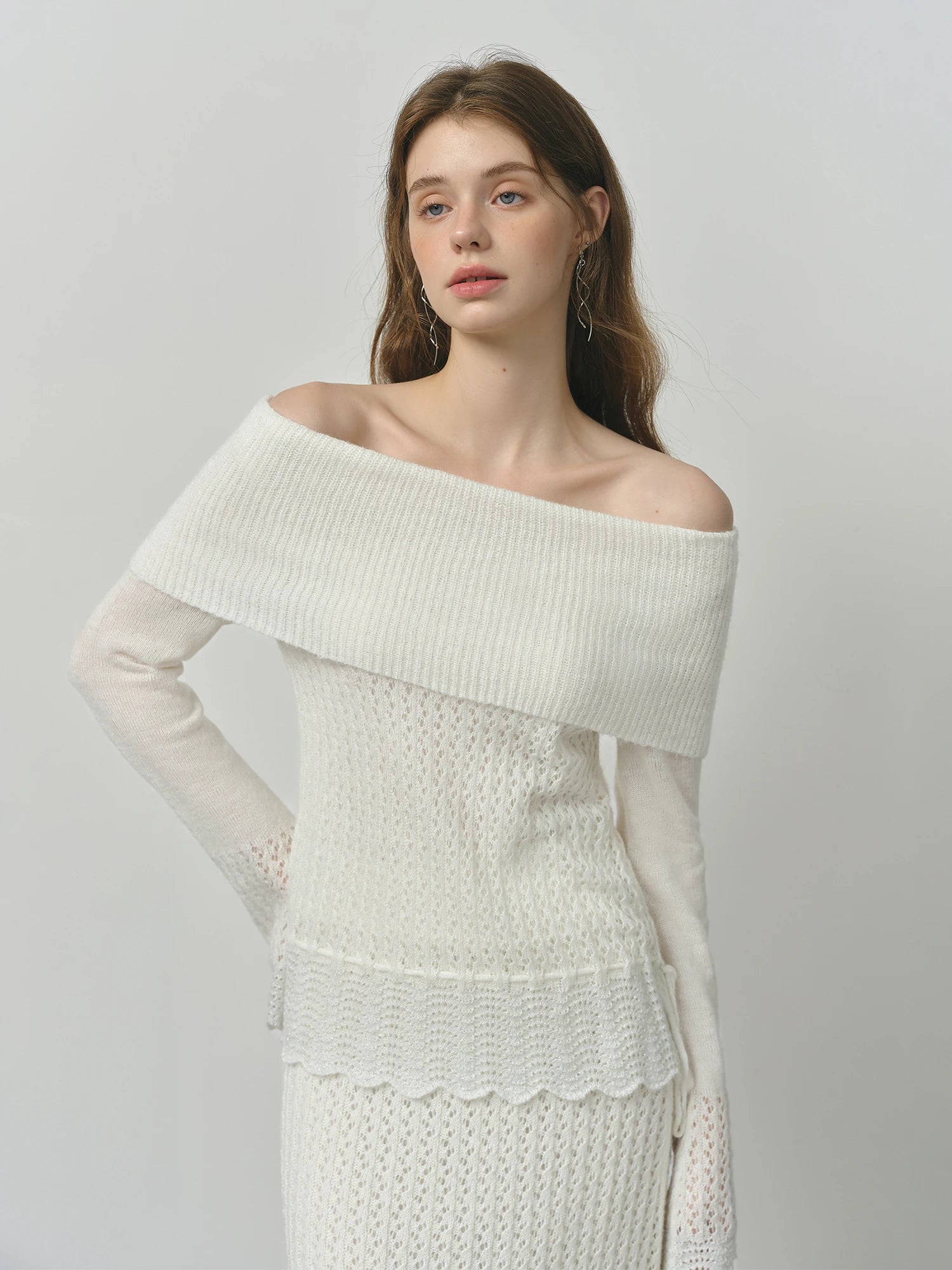 FSLE One-shoulder White Fairy Knitted Suit Set for Women Autumn 2025 New Hollow Wool Knitted Sweater