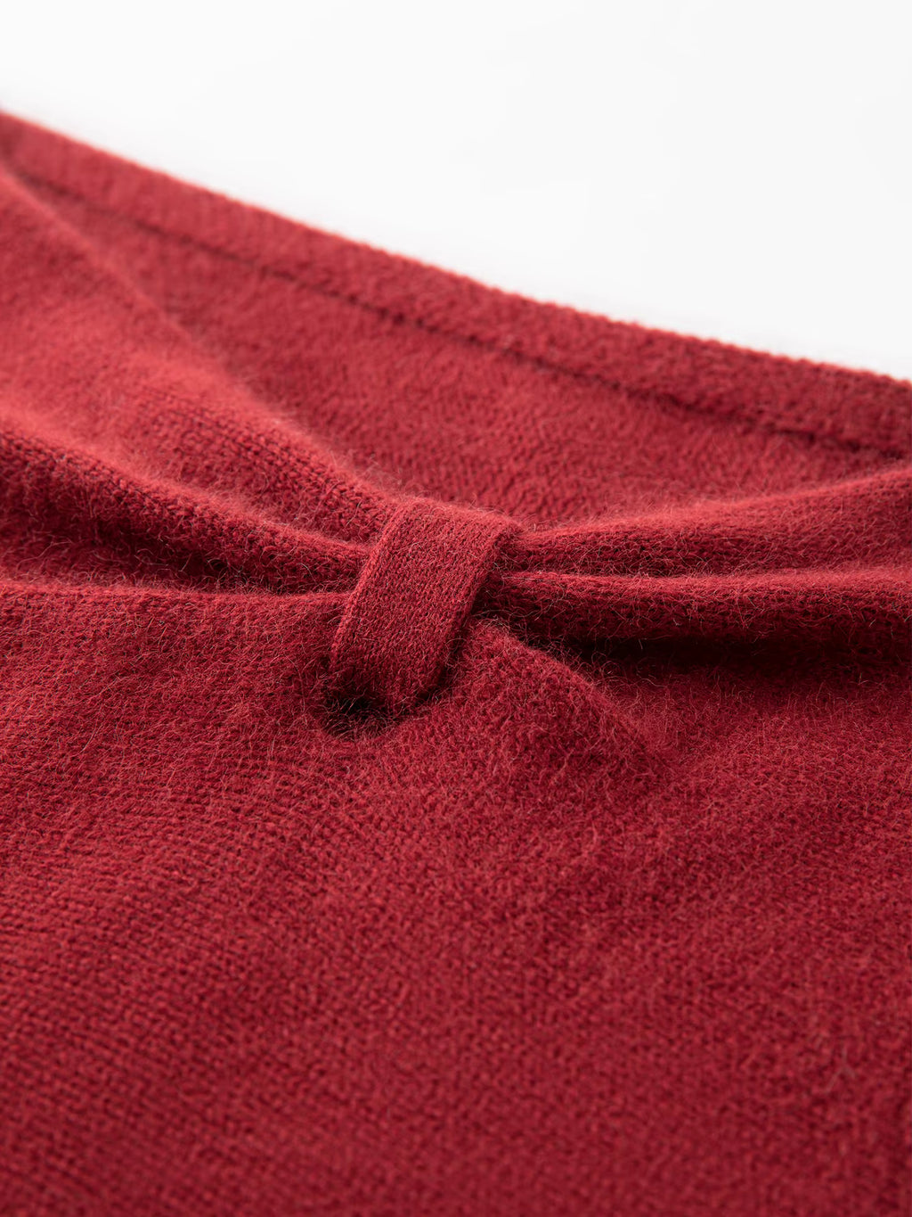 Soft Butterfly Pleated Close-Fitting Crew Neck Knit Sweater for Women Winter 2025 New Arrival Red Sweaters Sweet Pullovers