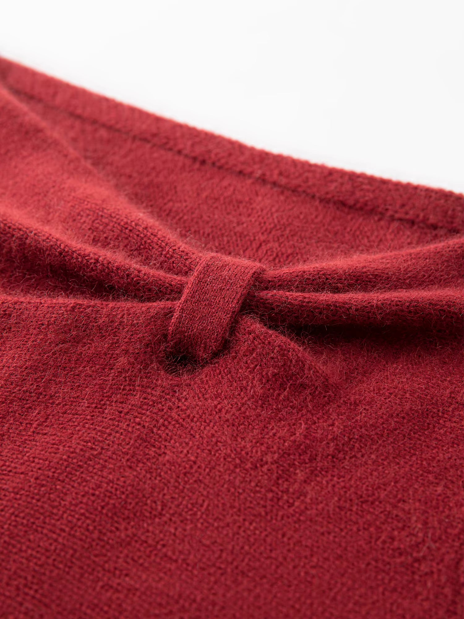 Soft Butterfly Pleated Close-Fitting Crew Neck Knit Sweater for Women Winter 2025 New Arrival Red Sweaters Sweet Pullovers