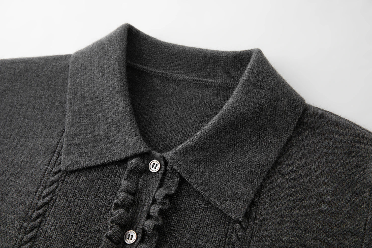 FSLE French Style Wood Ear Hem Heavy Cable Knit Sweater for Women Winter 2025 New Sweater