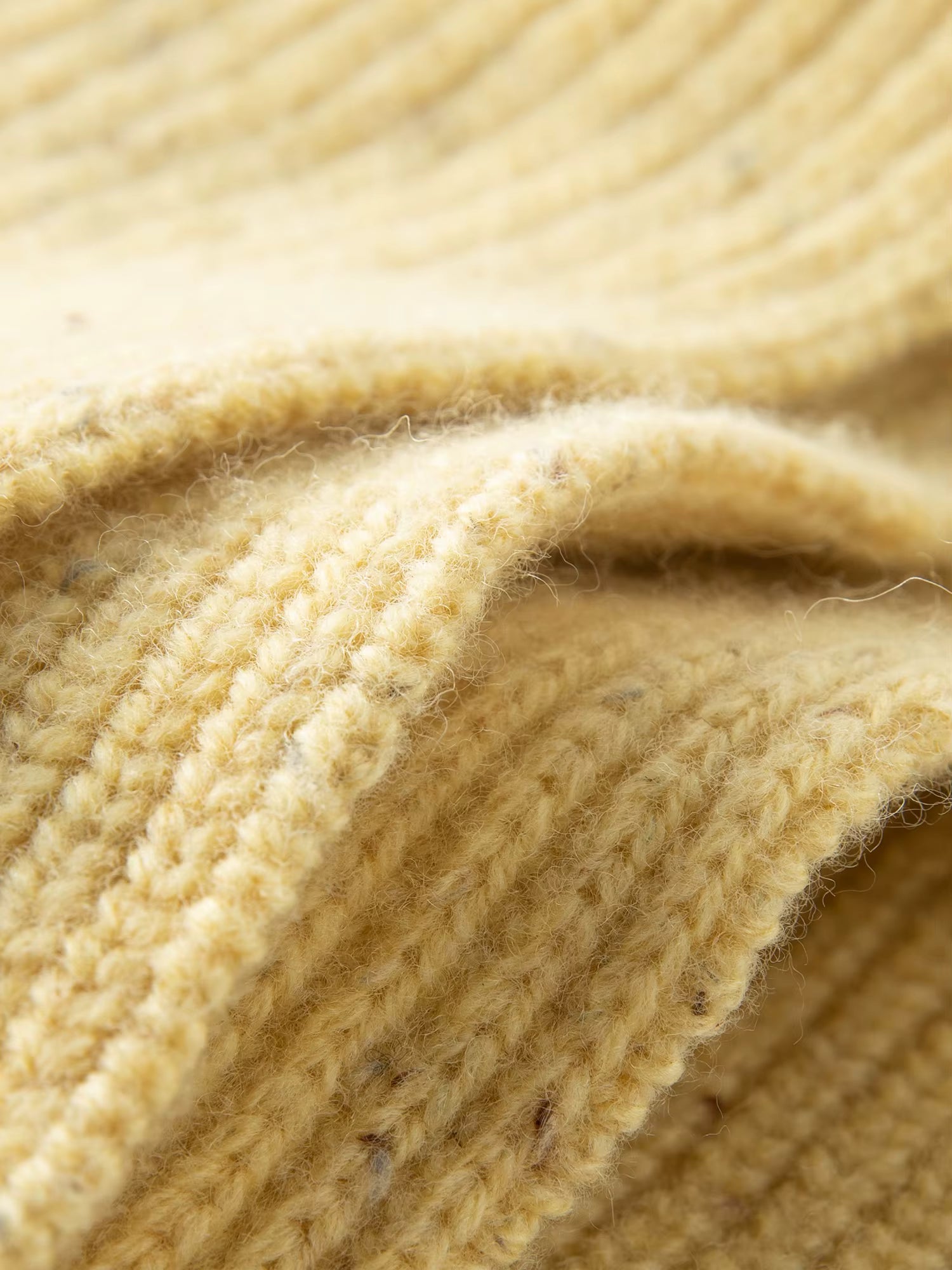 【Premium Series】Winter 2025 Women's Scarf Inspired V-Neck Knit Sweater - Relaxed Fit Comfort Pullover with Soft Touch