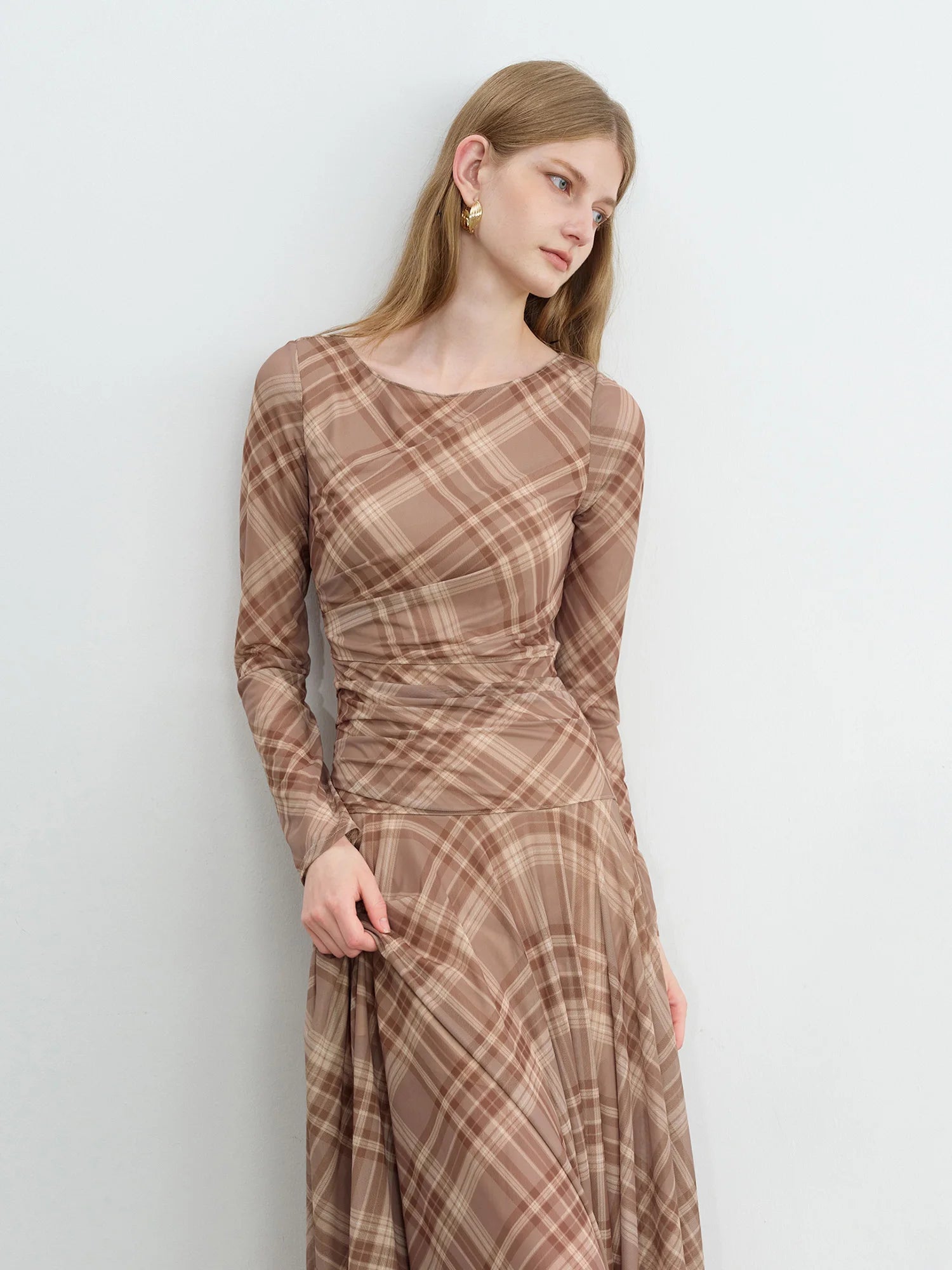 ZIQIAO Early Fall 2025 Women's Textured Plaid Maxi Dress - Long Sleeve Vintage Inspired Cinched Waist Flowy Elegant Daily Wear