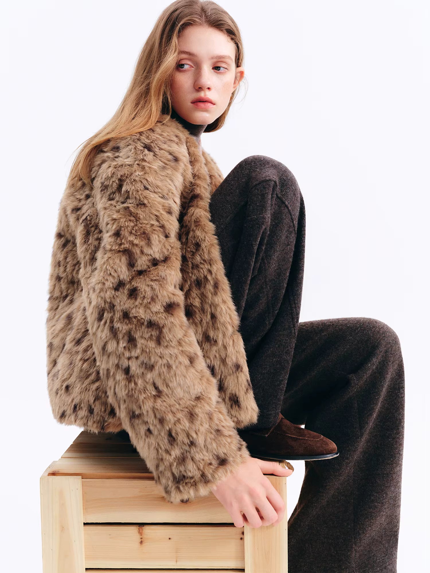 Chestnut Brown Leopard Print Women Faux Fur Stylish A-Line Trench Coat Fall Winter 2025 New Arrival Cozy Winter Essentials