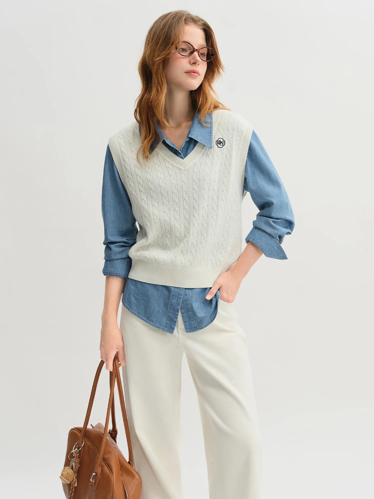 DUSHU 2025 Women's Cable Knit Vest - White V-Neck Sleeveless Layering Piece Office Casual Versatile Pullover with Relaxed Fit