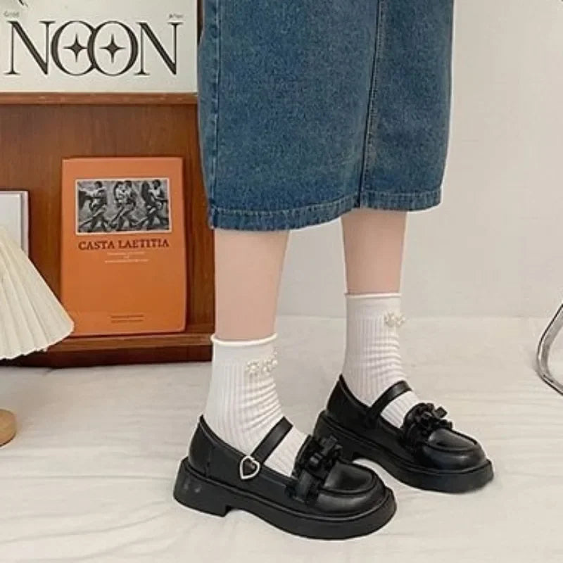 2024 New Lolita Shoes Women's Casual Soft Leather Square Heel Loafers Outdoor Women's Heart Buckle Thick Sole Mary Jane Shoes