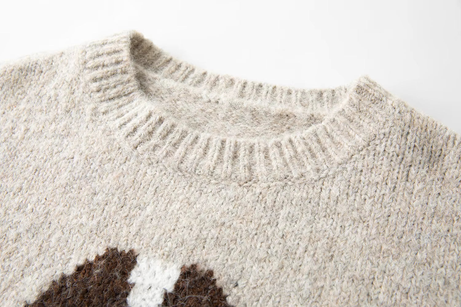 Round Neck Wool Cartoon Puppy Pattern Knitted Sweater Top for Women New Winter 2025 Style Age-reducing Leisure