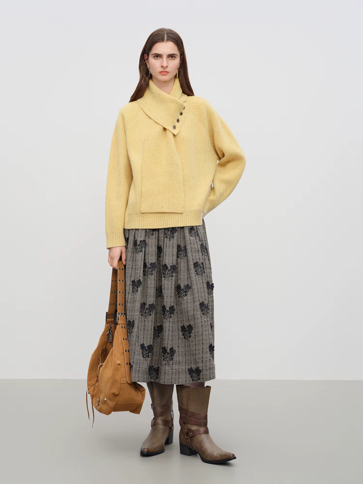 【Premium Series】Winter 2025 Women's Scarf Inspired V-Neck Knit Sweater - Relaxed Fit Comfort Pullover with Soft Touch