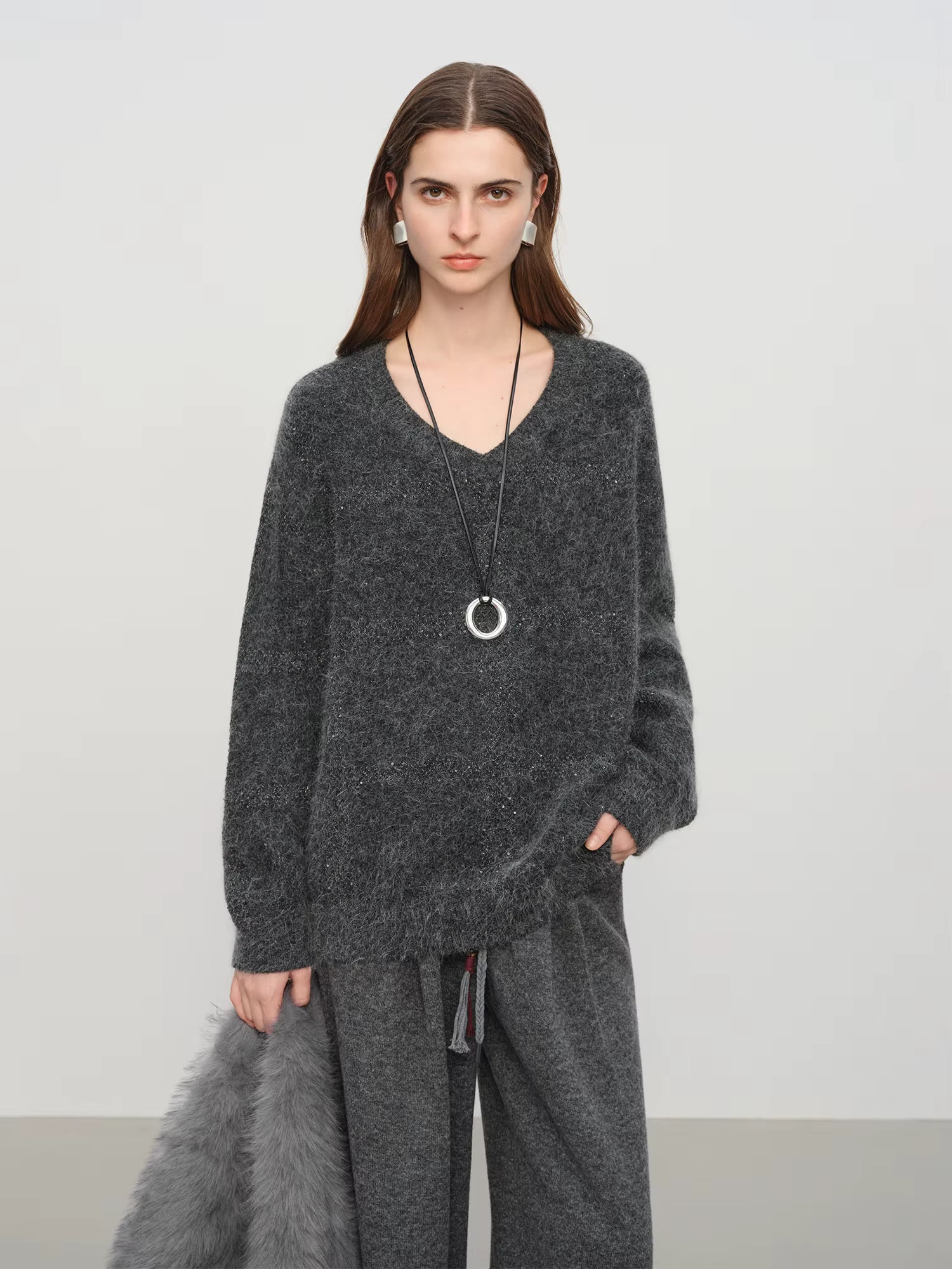 【Premium Series】Temperament Lazy Style V-neck Sweater Women 2025 Winter New Mohair Top Solid Simple Ins Soft Warm