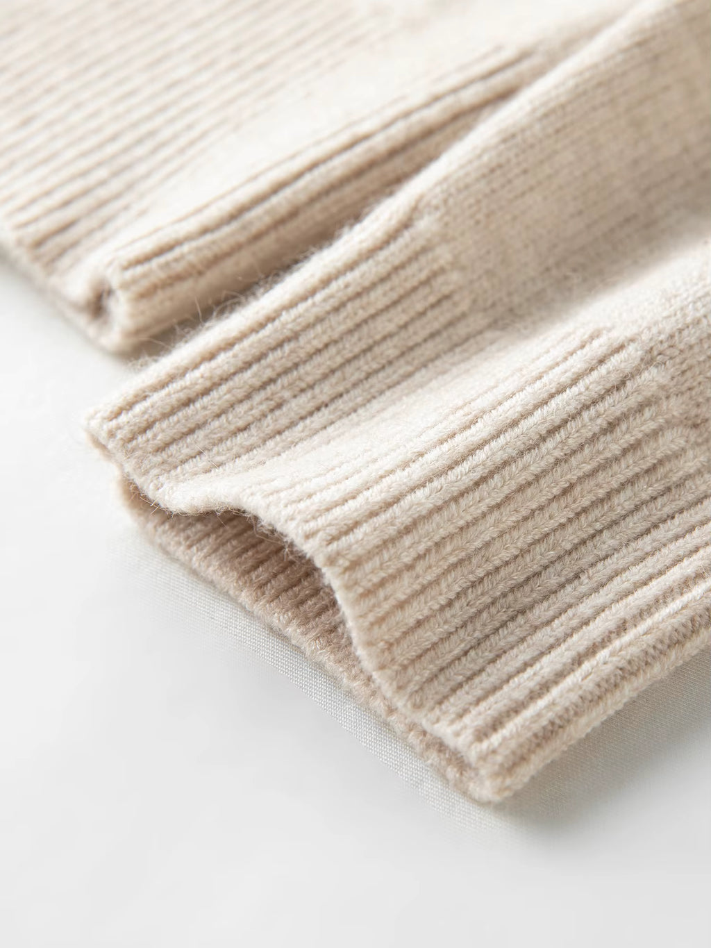 2025 Winter Women's Faux Fur Collar Knit Cardigan Long Sleeve Round Neck Coat Simple Commute Cozy Oversized Open Front