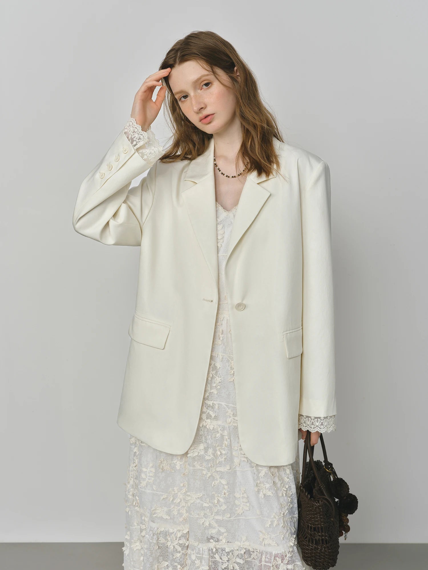 FSLE Design Sensitive French Women's Blazer with Lace Trim 2025 Autumn New Arrival White Suit Blazers