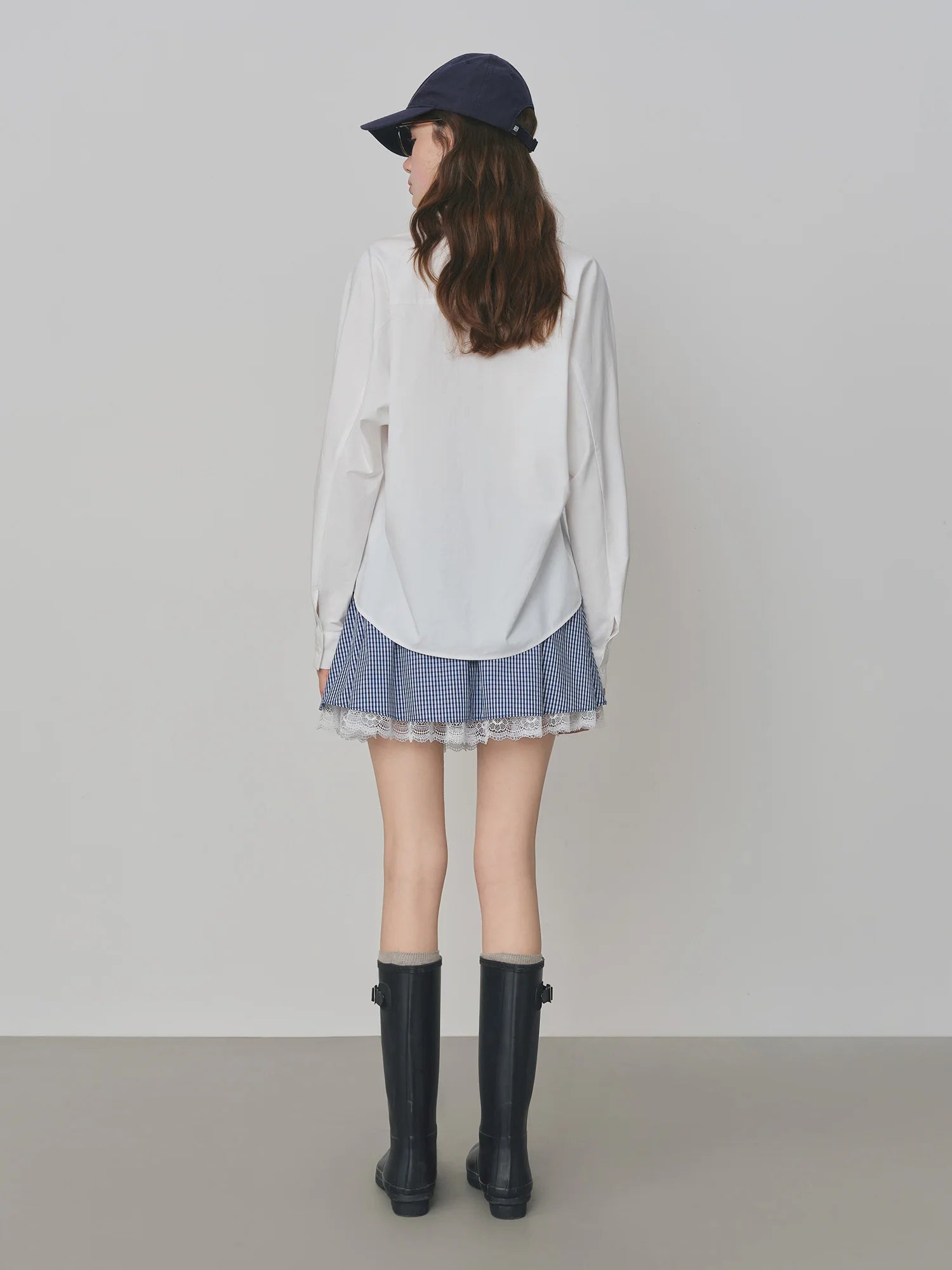 FSLE Autumn 2025 Women's V-Neck Blouse - Lace Trim Loose Fit White Shirt Casual Office Wear with Floral Embroidery